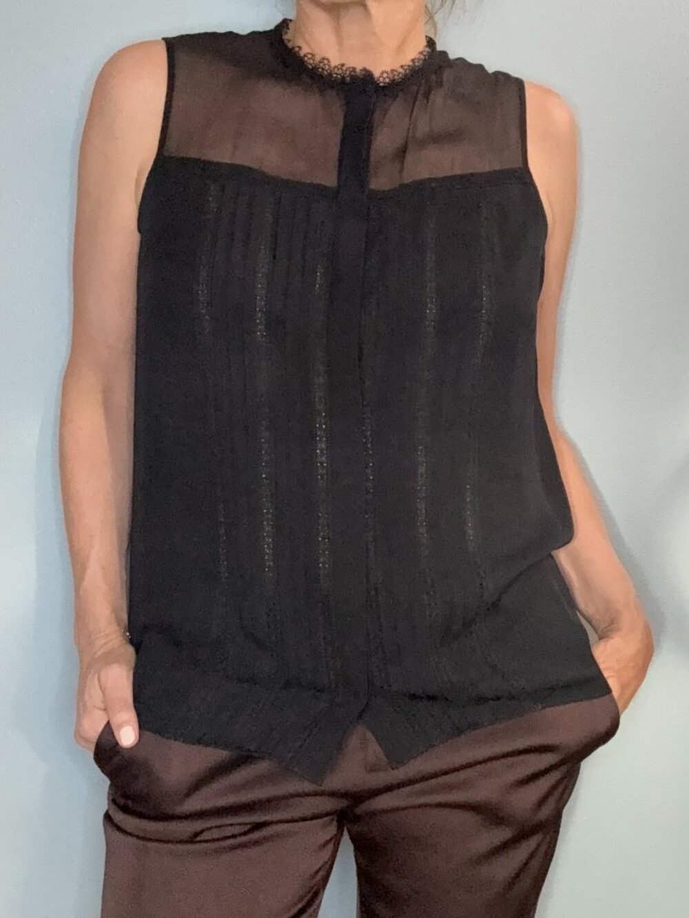 Elie Tahari Black Silk Sleeveless Blouse Lace Trim Pintuck Pleats Size S